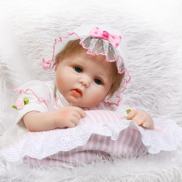 NPKCOLLECTION hot selling realistic lifelike reborn baby doll playing toys for children Birthday and Christmas Gift